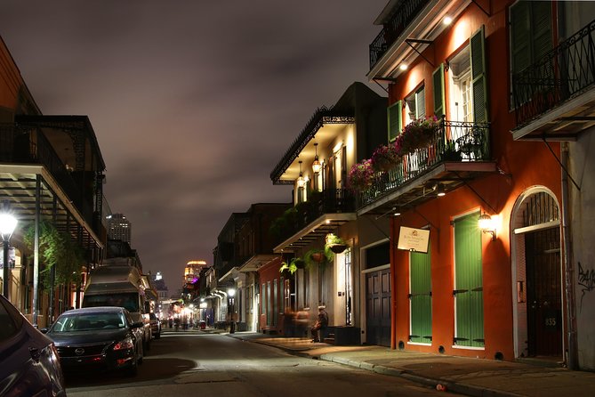 A guided walking experience in New Orleans